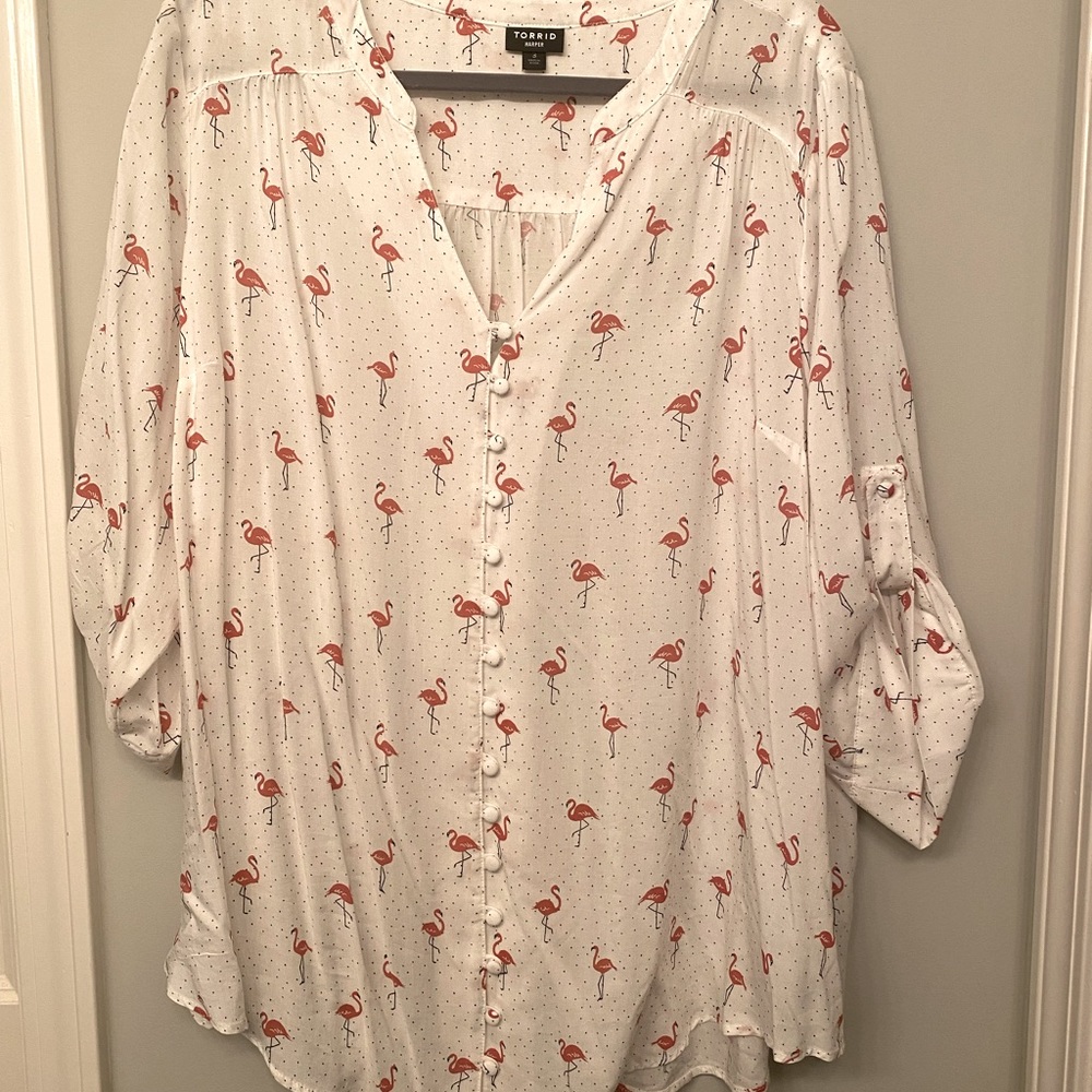 Torrid Harper flamingo button down EUC.